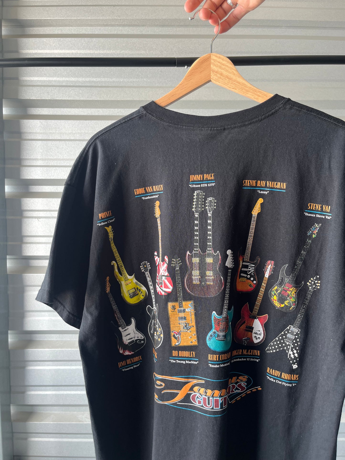 Vintage Guitars Graphic T-Shirt - XL