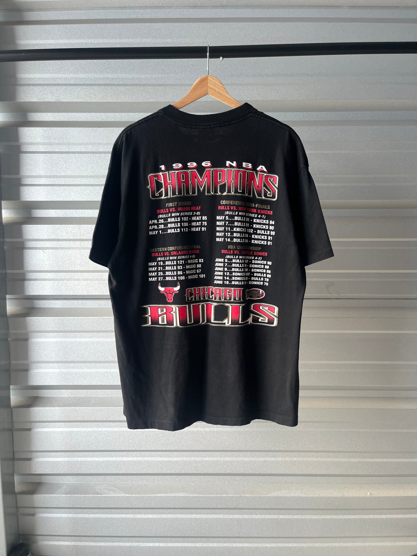Vintage Chicago Bulls Champions T-Shirt - XL
