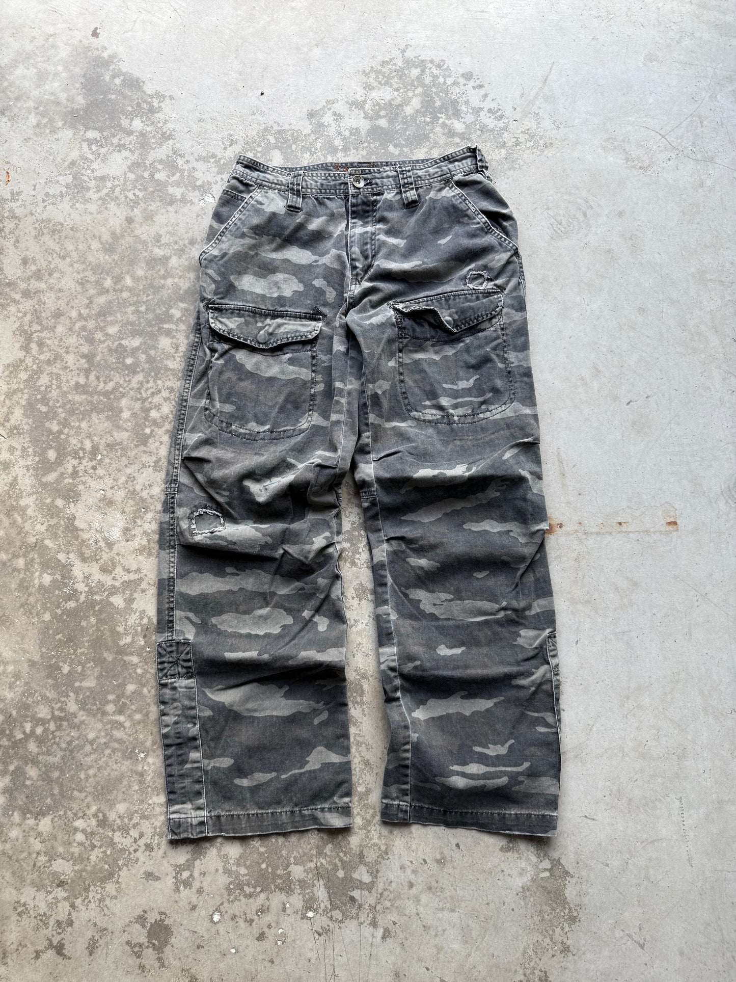 Vintage Plugg Baggy Camo Pants - 30