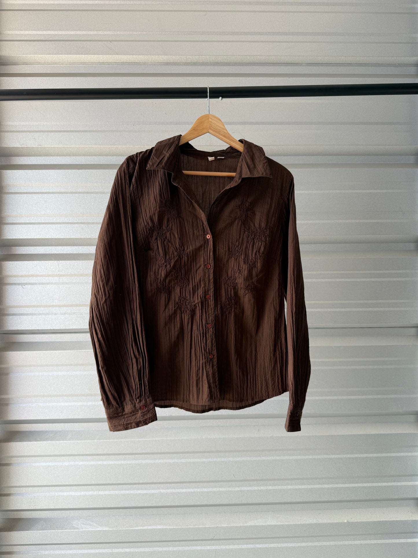 Vintage St. John’s Bay Brown Twisted Button UP - Medium