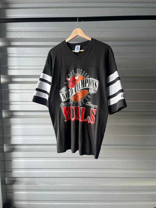 Vintage Chicago Bulls Striped T-Shirt - Large