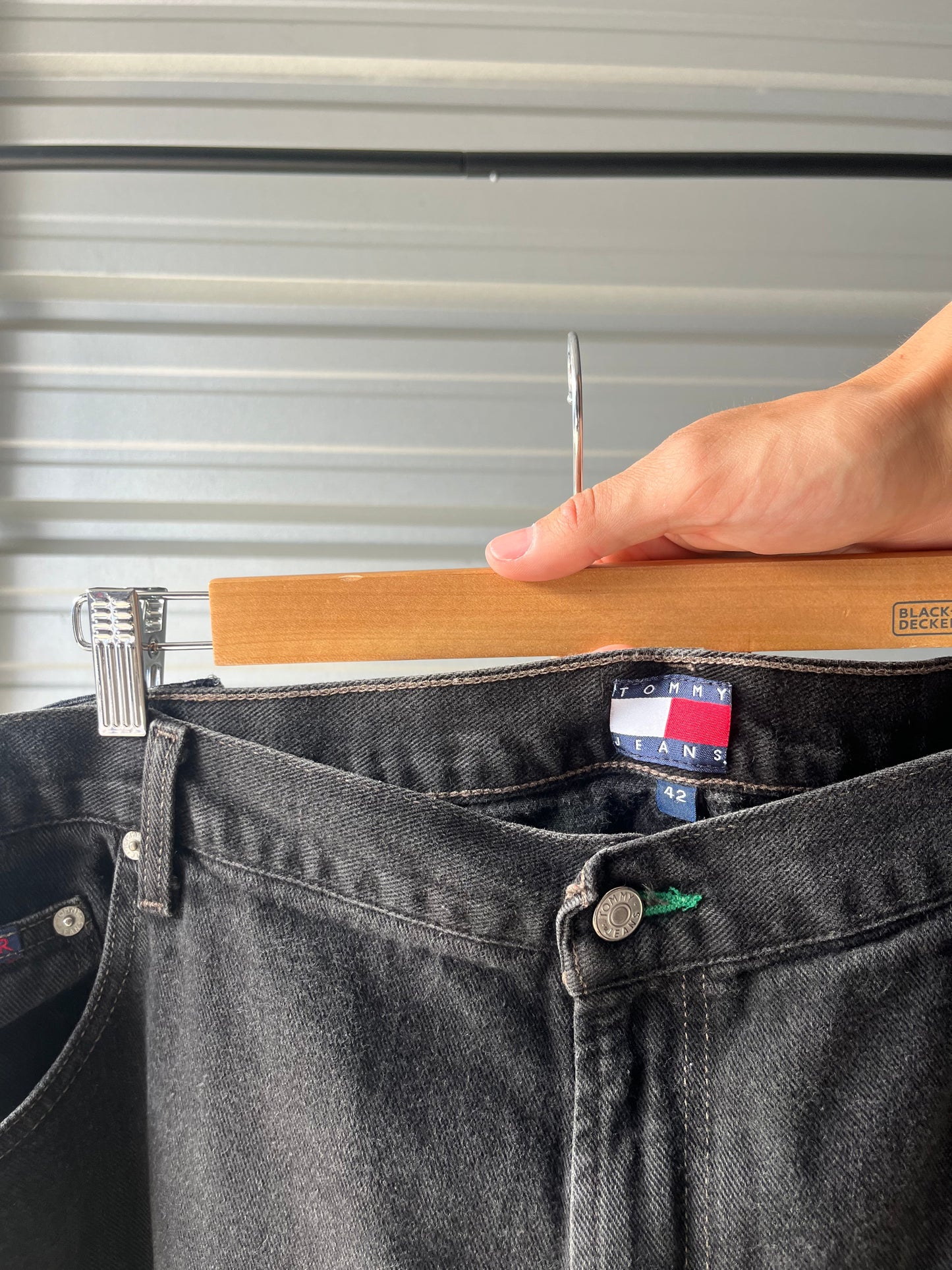 Vintage Tommy Hilfiger Black Baggy Denim Shorts - 42