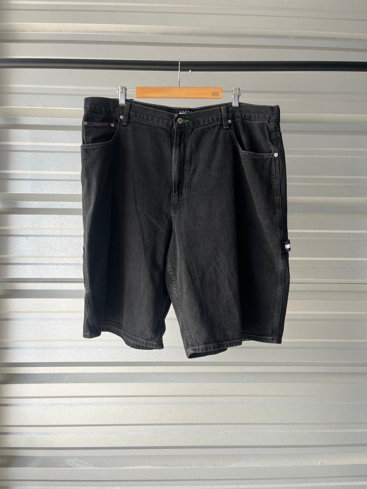 Vintage Tommy Hilfiger Black Baggy Denim Shorts - 42