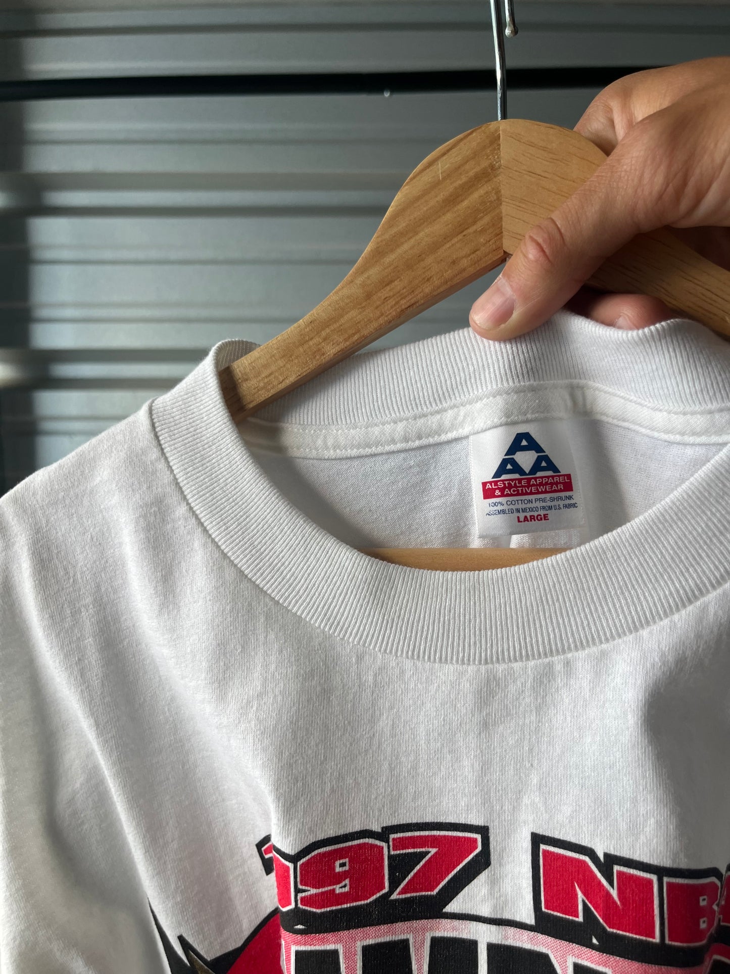 Vintage Chicago Bulls 5 Time Champions T-Shirt - Large