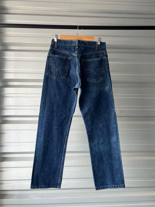 Vintage Levi’s 505 Dark Wash Jeans - 29
